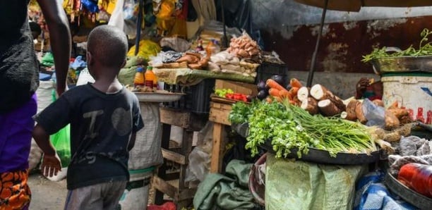 Fête de Korité : Le marché Castors bien approvisionné en ustensiles de cuisine et en légumes Fête de Korité : Le marché Castors bien approvisionné en ustensiles de cuisine et en légumes