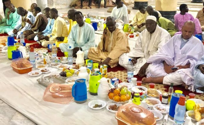 Fin du Ramadan : Touba a pris sa décision pour la Korité Fin du Ramadan : Touba a pris sa décision pour la Korité