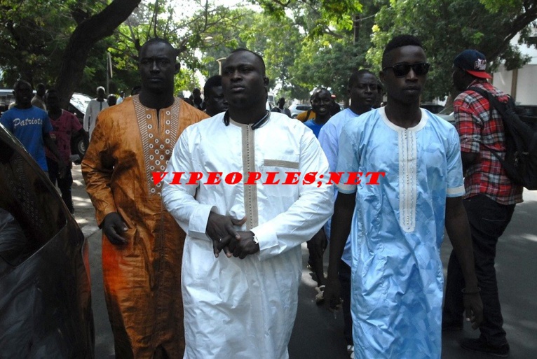 20 Images: Demba Dia a rejoint sa dernière demeure, les cimetières de Yoff aujourd'hui avec un mot: Un homme de Dieu.