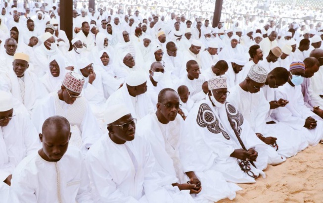 Prière de Korité à Yoff-Diamalaye : Issakha Diop a livré le message du président de la République, Macky Sall Prière de Korité à Yoff-Diamalaye : Issakha Diop a livré le message du président de la République, Macky Sall