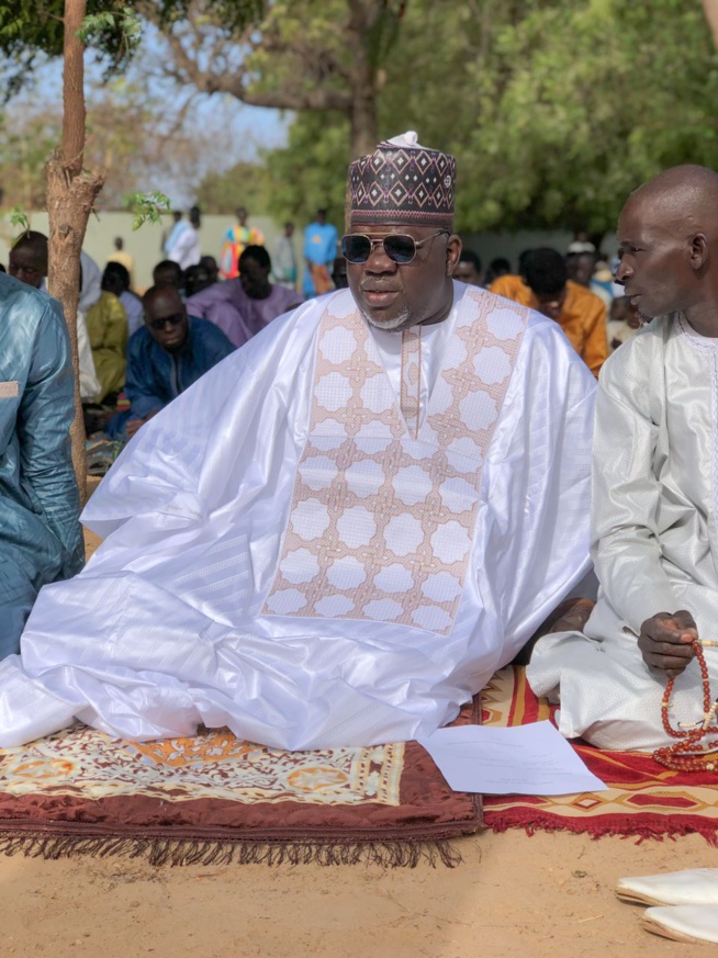 Korité 2023: Admirez la belle tenue du maire de Pire Mamadou Ndoye Bane en images. Korité 2023: Admirez la belle tenue du maire de Pire Mamadou Ndoye Bane en images.