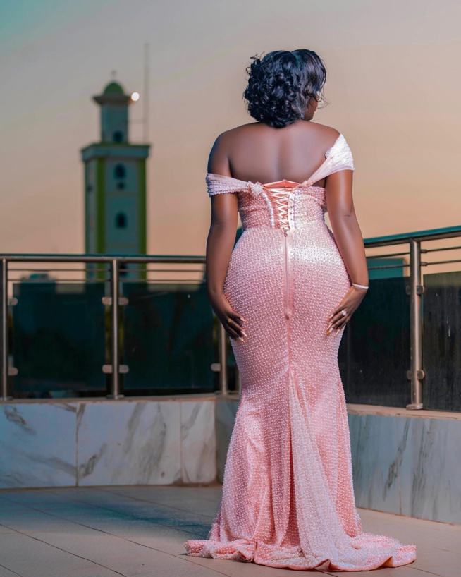 Korité 2023: Admirez la belle tenue de Abiba (Photos) Korité 2023: Admirez la belle tenue de Abiba (Photos)