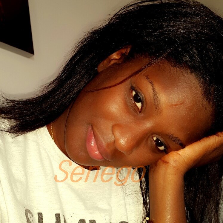 8 Célébrités sénégalaises qui ont gardé leur teint noir. Regardez 8 Célébrités sénégalaises qui ont gardé leur teint noir. Regardez