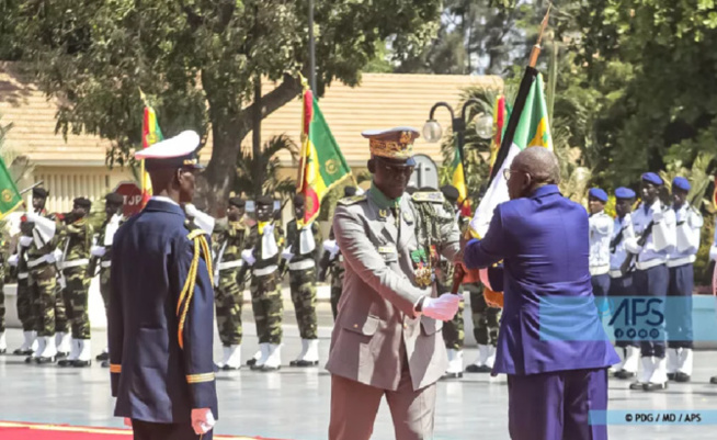 Cérémonie d’installation : Le général Mbaye Cissé prend le commandement des armées Cérémonie d’installation : Le général Mbaye Cissé prend le commandement des armées