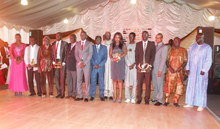 Images- Gala de la Presse le groupe Pape et Cheikh fait danser les journalistes Images- Gala de la Presse le groupe Pape et Cheikh fait danser les journalistes