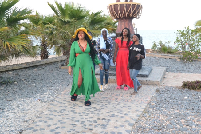 Les premiéres images du tournage de la nouvelle vidéo clip de l'artiste Guigui à vous couper le souffle. Les premiéres images du tournage de la nouvelle vidéo clip de l'artiste Guigui à vous couper le souffle.