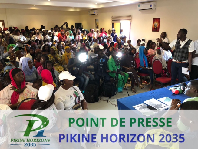 En images forte mobilisation de Cheikh Sène du Mouvement Pikine Horizons 2035 face à la presse. En images forte mobilisation de Cheikh Sène du Mouvement Pikine Horizons 2035 face à la presse.