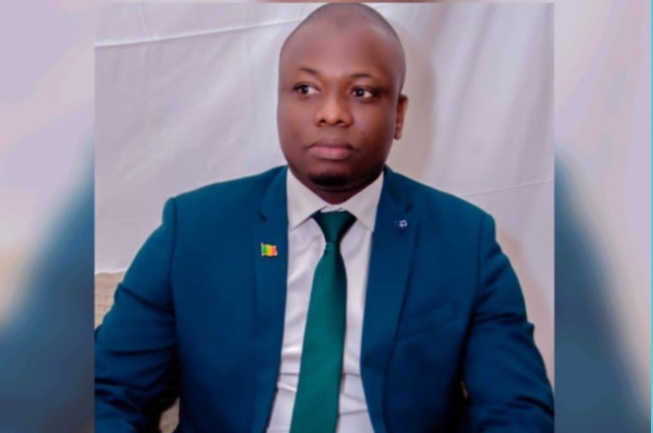 En images forte mobilisation de Cheikh Sène du Mouvement Pikine Horizons 2035 face à la presse. En images forte mobilisation de Cheikh Sène du Mouvement Pikine Horizons 2035 face à la presse.