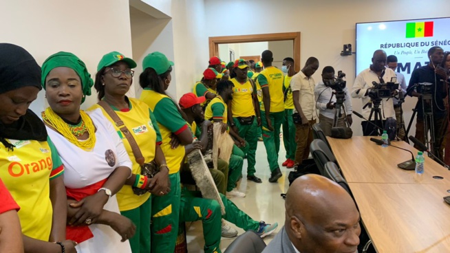 Passation de service: ALLOCUTION DE MONSIEUR AMADOU BA, PREMIER MINISTRE DU SENEGAL Passation de service: ALLOCUTION DE MONSIEUR AMADOU BA, PREMIER MINISTRE DU SENEGAL