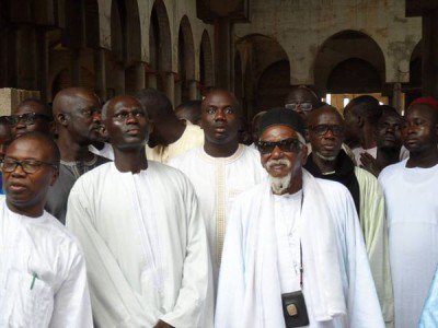 Une jeunesse disciplinée et éduquée est la clé d’un retour vers Dieu (Serigne Sidy Mokhtar Mbacké) Une jeunesse disciplinée et éduquée est la clé d’un retour vers Dieu (Serigne Sidy Mokhtar Mbacké)