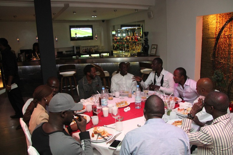 20 Photos. Anniversaire: La surprise de Awa Ndiaye à son mari Alassane Ndour: Un dîner somptueux à Alkimia 20 Photos. Anniversaire: La surprise de Awa Ndiaye à son mari Alassane Ndour: Un dîner somptueux à Alkimia