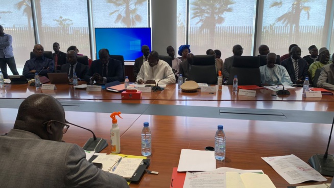 EN IMAGES: Conseil interministériel consacré à la préparation de la tabaski, présidé par le PM Amadou Ba. EN IMAGES: Conseil interministériel consacré à la préparation de la tabaski, présidé par le PM Amadou Ba.