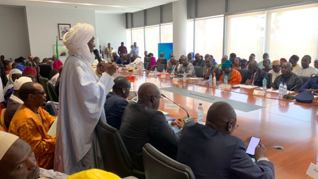 EN IMAGES: Conseil interministériel consacré à la préparation de la tabaski, présidé par le PM Amadou Ba. EN IMAGES: Conseil interministériel consacré à la préparation de la tabaski, présidé par le PM Amadou Ba.