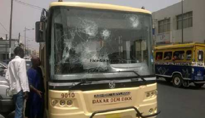 Bus incendiés ou vandalisés, parc automobile limité : Ces nombreux freins qui ralentissent Dakar Dem Dikk Bus incendiés ou vandalisés, parc automobile limité : Ces nombreux freins qui ralentissent Dakar Dem Dikk