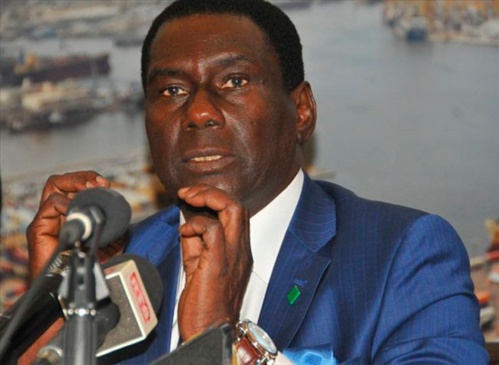 Dr Cheikh Kanté : "J'irai à l'Assemblée répondre à ceux qui m'attaquent" Dr Cheikh Kanté : "J'irai à l'Assemblée répondre à ceux qui m'attaquent"