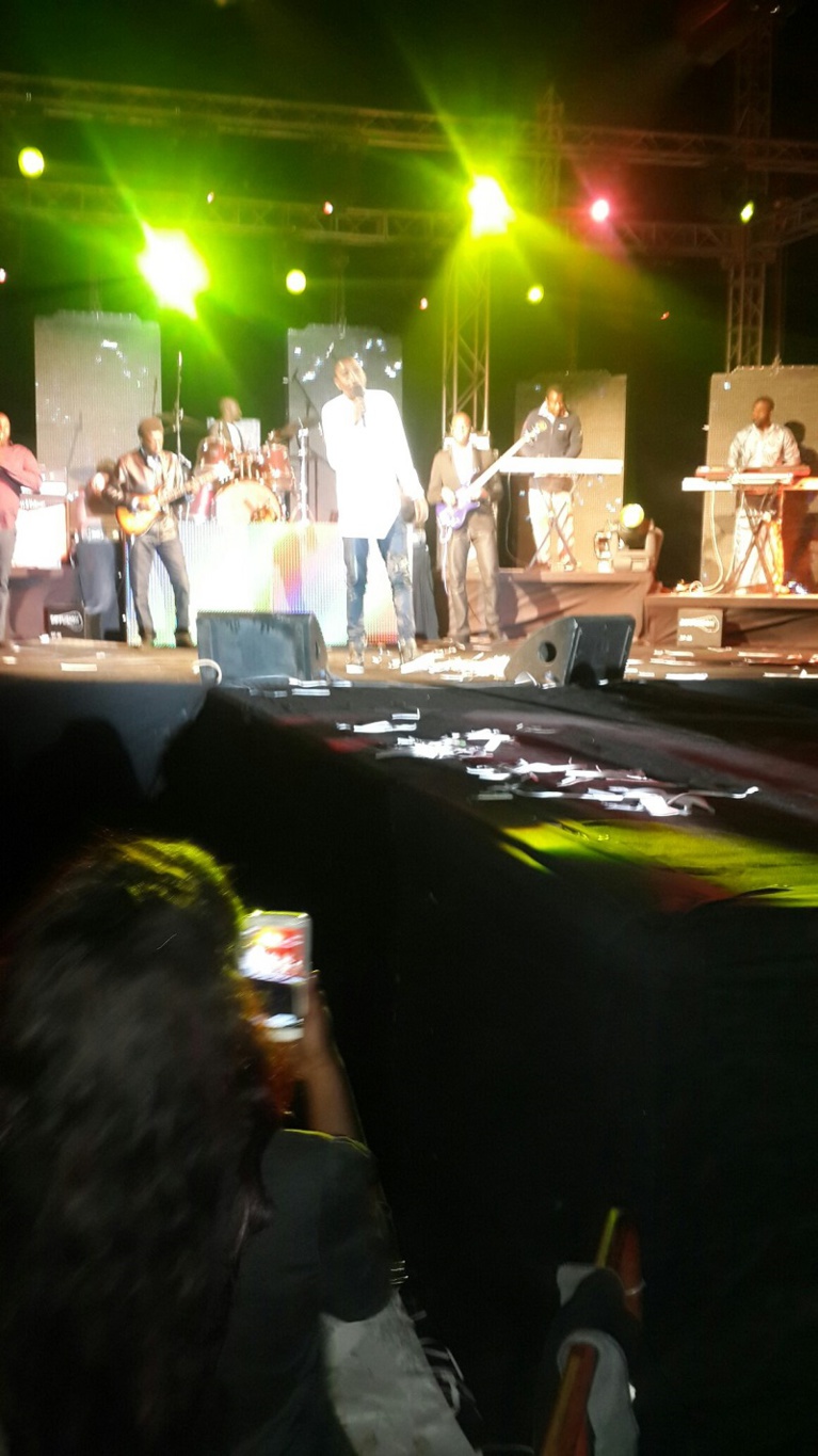 Les images de la soirée de Prince PAB EVENTS avec Waly Seck à la place du souvenir