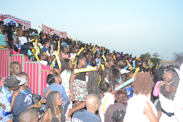 Petit bal des enfants: Ngoné Ndour et son label Prince art gagnent le pari du 25 décembre.Regardez Petit bal des enfants: Ngoné Ndour et son label Prince art gagnent le pari du 25 décembre.Regardez