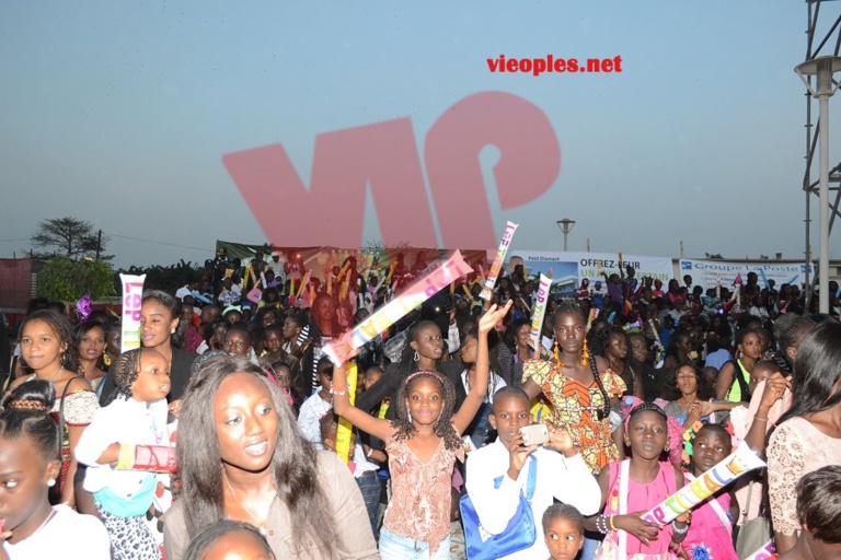 Petit bal des enfants: Ngoné Ndour et son label Prince art gagnent le pari du 25 décembre.Regardez Petit bal des enfants: Ngoné Ndour et son label Prince art gagnent le pari du 25 décembre.Regardez