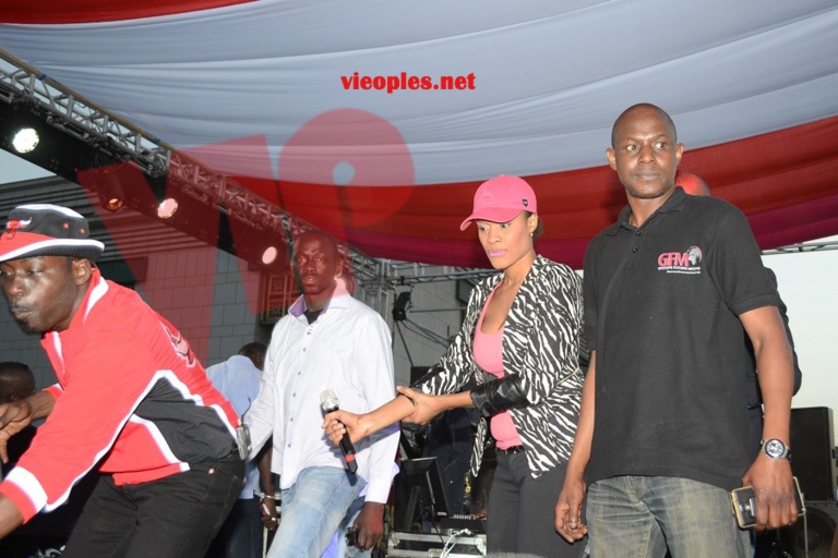 Petit bal des enfants: Ngoné Ndour et son label Prince art gagnent le pari du 25 décembre.Regardez Petit bal des enfants: Ngoné Ndour et son label Prince art gagnent le pari du 25 décembre.Regardez