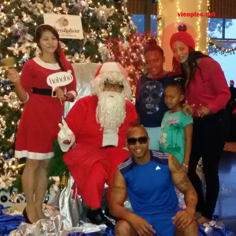 Le couple El Hadj Diouf et Valérie ont fêté noël au Malaisie avec leurs enfants. Regardez Le couple El Hadj Diouf et Valérie ont fêté noël au Malaisie avec leurs enfants. Regardez