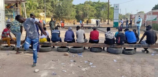 A Ziguinchor, les voisins d’Ousmane Sonko déplorent les barricades A Ziguinchor, les voisins d’Ousmane Sonko déplorent les barricades