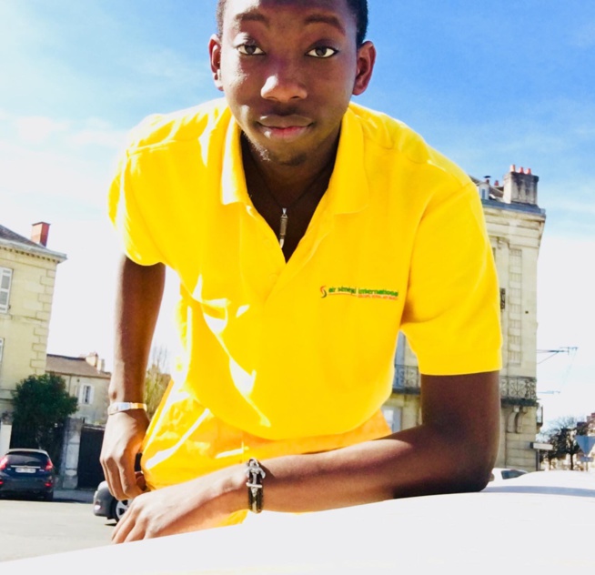 Le fils de Yakham Thiam de la RTS2 vient de signer son 3eme Romans avec une maison d'édition en France.