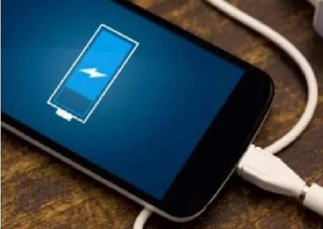 Jugé pour vol d’un téléphone portable : L’étudiant fond en larmes et dit ignorer ce qui l’a poussé à voler Jugé pour vol d’un téléphone portable : L’étudiant fond en larmes et dit ignorer ce qui l’a poussé à voler