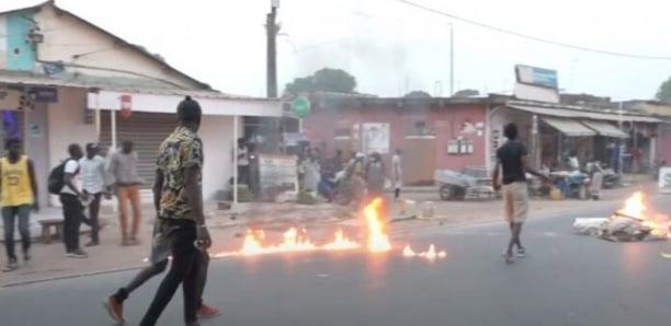 Echauffourées entre pro-Sonko et forces de l’ordre à Kolda: Un mort enregistré ! Echauffourées entre pro-Sonko et forces de l’ordre à Kolda: Un mort enregistré !