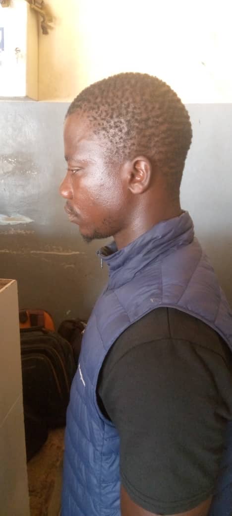 Des armes retrouvées dans l'une de véhicule du caravane de liberté de Sonko dans une station d'essence.