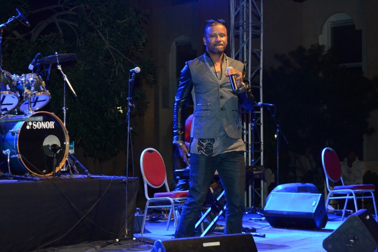 Le chanteur Mauritanien Ousmane Gangué maque son retour en force ce 31 Décembre à Monotel Le chanteur Mauritanien Ousmane Gangué maque son retour en force ce 31 Décembre à Monotel