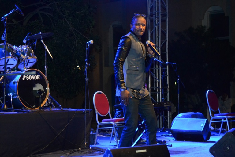 Le chanteur Mauritanien Ousmane Gangué maque son retour en force ce 31 Décembre à Monotel Le chanteur Mauritanien Ousmane Gangué maque son retour en force ce 31 Décembre à Monotel