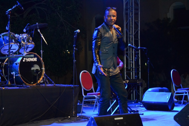 Le chanteur Mauritanien Ousmane Gangué maque son retour en force ce 31 Décembre à Monotel Le chanteur Mauritanien Ousmane Gangué maque son retour en force ce 31 Décembre à Monotel