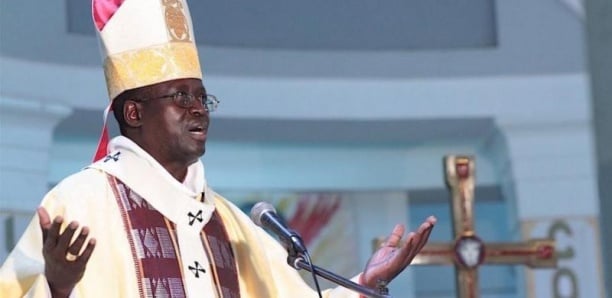 MONSEIGNEUR BENJAMIN NDIAYE «La paix est le ciment de la vie en société» MONSEIGNEUR BENJAMIN NDIAYE «La paix est le ciment de la vie en société»