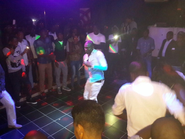 Pape Diouf guestar du Havana club de Nouakchott avec l'ex Dj du Casino Overdoz Pape Diouf guestar du Havana club de Nouakchott avec l'ex Dj du Casino Overdoz