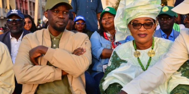 Chez Aïda Mbodji, deux voitures ont été brûlées et des cocktails Molotov ont été jetés dans sa maison. Chez Aïda Mbodji, deux voitures ont été brûlées et des cocktails Molotov ont été jetés dans sa maison.