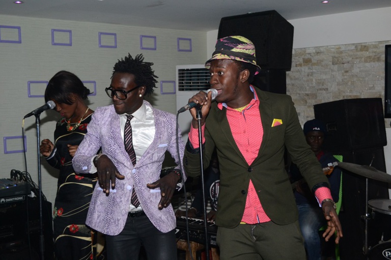 Revivez les images de la présentation du nouveau single Mon silence de Sorryba au Pentola Revivez les images de la présentation du nouveau single Mon silence de Sorryba au Pentola