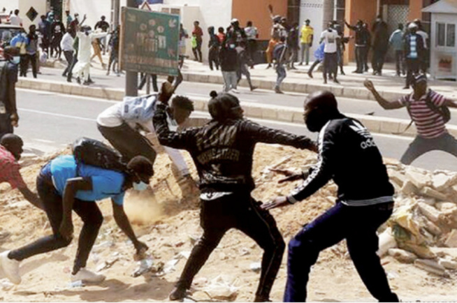 Violence inédite au Sénégal : Comment en est-on arrivé là ? Comment s’en sortir ? Violence inédite au Sénégal : Comment en est-on arrivé là ? Comment s’en sortir ?