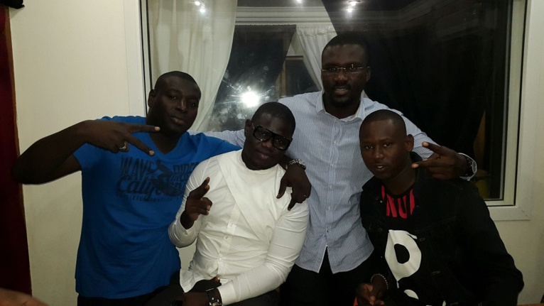 Aprés les lions, les artistes Waly, Titi, Jah Man du groupe Express en studio pour chanter l' hymne de la CAN 2015