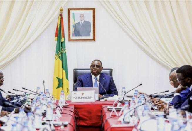 Remaniement en vue après le dialogue politique ; Macky compte “blinder” son gouvernement Remaniement en vue après le dialogue politique ; Macky compte “blinder” son gouvernement