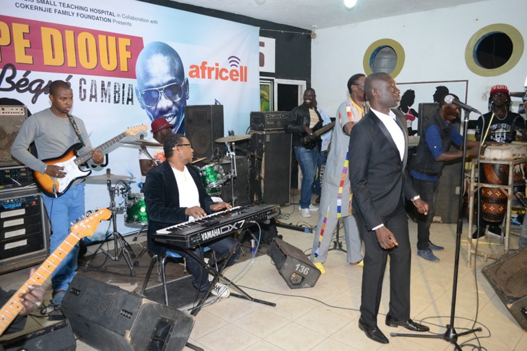 Le "Jokko" de Birkama de la Gambie à l'assaut du "Rakadiou show" de Pape Diouf. Regardez Le "Jokko" de Birkama de la Gambie à l'assaut du "Rakadiou show" de Pape Diouf. Regardez