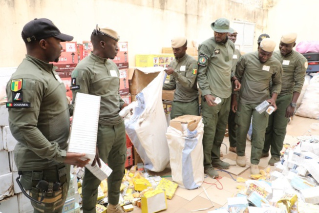 Encore une belle moisson des douanes sénégalaises avec des saisies d'une valeur de 340 millions de francs CFA Encore une belle moisson des douanes sénégalaises avec des saisies d'une valeur de 340 millions de francs CFA