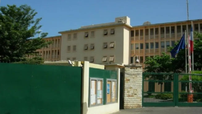 Un faussaire arrêté à l’ambassade des USA Un faussaire arrêté à l’ambassade des USA