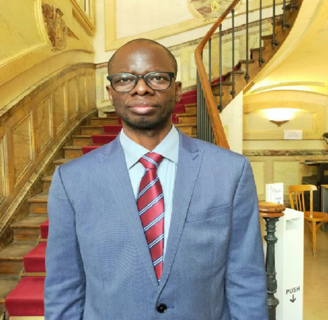 7 Recommandations pour une sortie de crise du modèle démocratique sénégalais Par Me Mohamadou Lamine Tirera Barreau de Paris 7 Recommandations pour une sortie de crise du modèle démocratique sénégalais Par Me Mohamadou Lamine Tirera Barreau de Paris