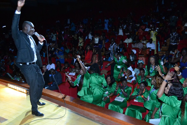 Les images du "rakadiou show" de l'amicale des employés de la pharmacie Guigon. Regardez