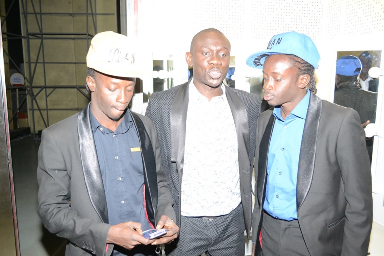 Les images du "rakadiou show" de l'amicale des employés de la pharmacie Guigon. Regardez Les images du "rakadiou show" de l'amicale des employés de la pharmacie Guigon. Regardez