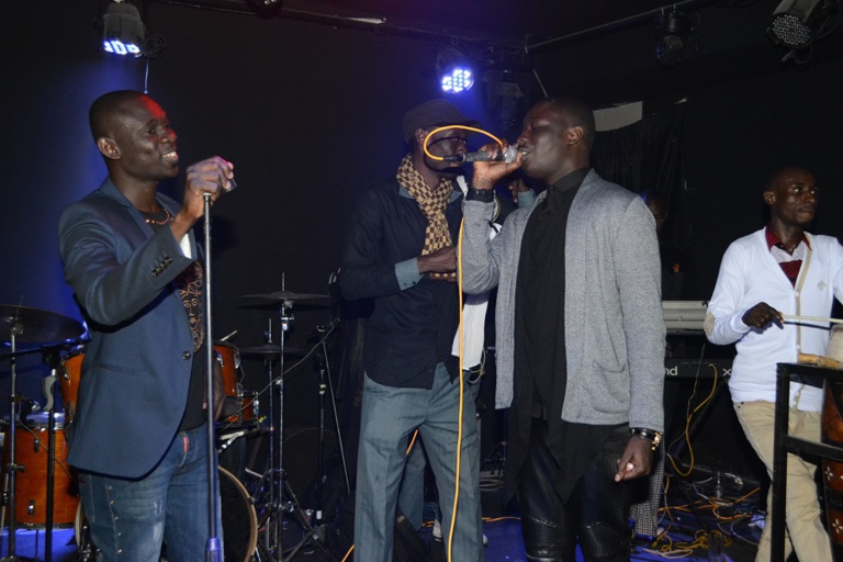 Images: Le rendez-vous dominical des Almadies Pape Diouf monopolise le spectacle au Baramundi