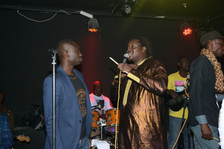 Images: Le rendez-vous dominical des Almadies Pape Diouf monopolise le spectacle au Baramundi Images: Le rendez-vous dominical des Almadies Pape Diouf monopolise le spectacle au Baramundi