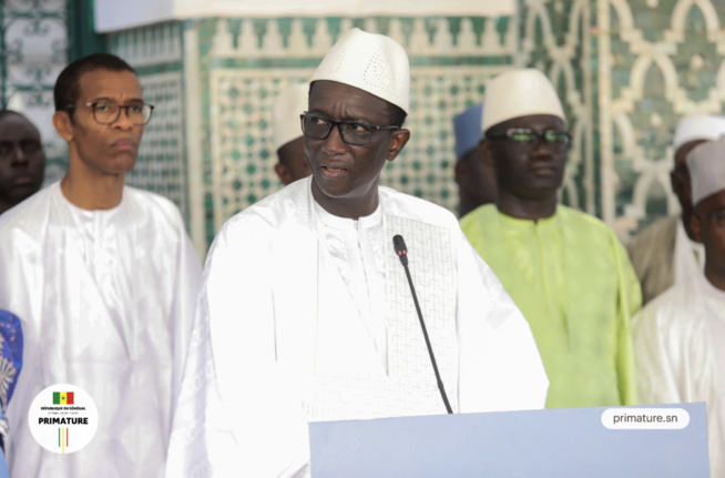 GRANDE MOSQUÉE: Les images du premier ministre Amadou BA à la prière de la tabaski GRANDE MOSQUÉE: Les images du premier ministre Amadou BA à la prière de la tabaski