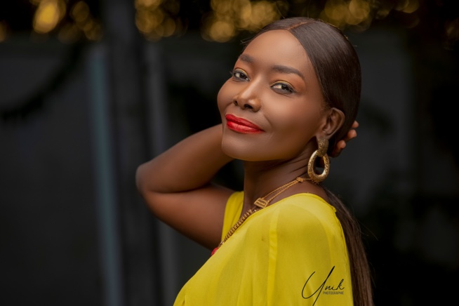 Tabaski: La Diva Coumba Gawlo sublime et radieuse dans sa tenue. Tabaski: La Diva Coumba Gawlo sublime et radieuse dans sa tenue.