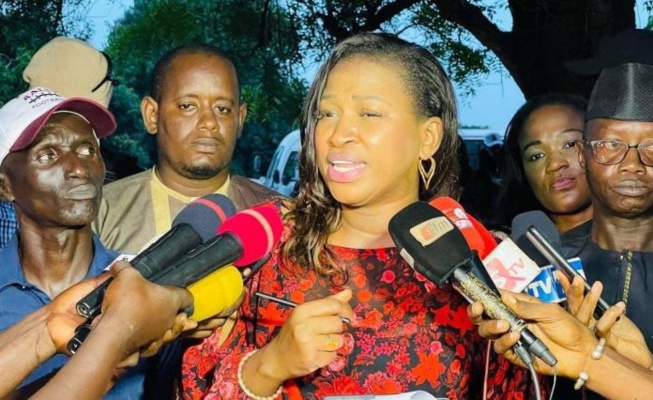 Victorine Ndeye: « Si à Ziguinchor nous avons retrouvé la paix, c’est grâce au Président Macky Sall… » Victorine Ndeye: « Si à Ziguinchor nous avons retrouvé la paix, c’est grâce au Président Macky Sall… »